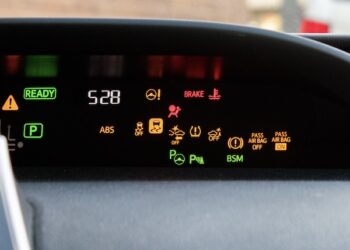 How To Read And Respond To Dashboard Warning Lights WA